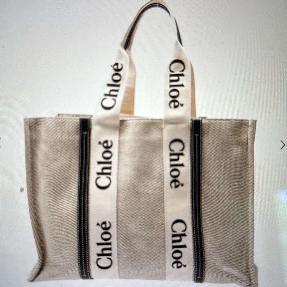 Chloé Beige Canvas Tote Bag - Picture 2 of 6